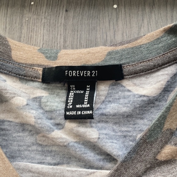Camo Print Forever 21 top - Picture 2 of 8